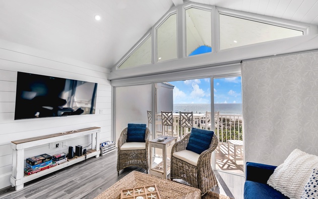 Coconuts Beachfront #112 3
