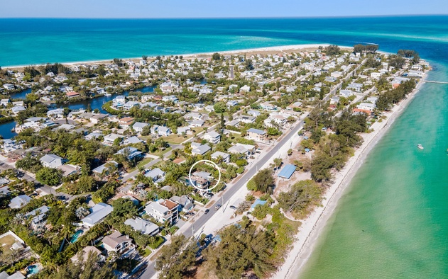 Sweet Melissa's Beach House 9