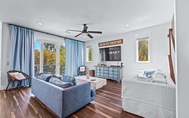 Crystal Waves Oasis 9