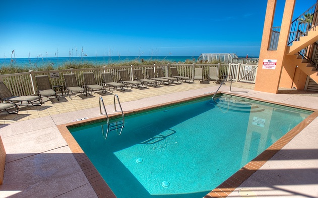 Bradenton Beach Club Unit F 8
