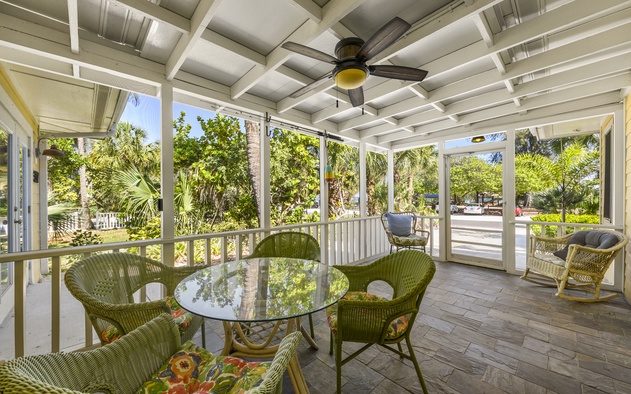 Sweet Melissa's Beach House 5
