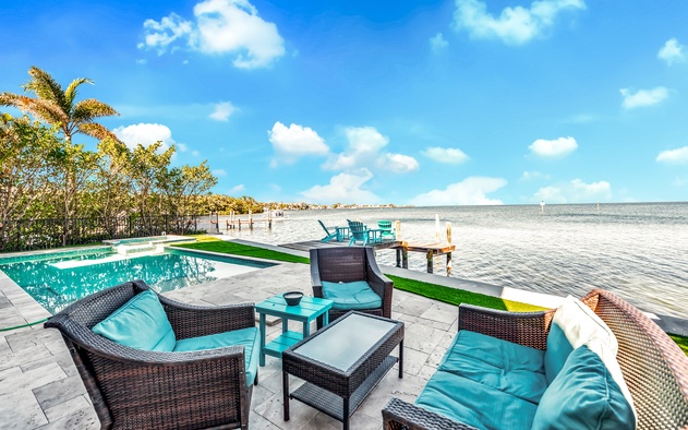 Bayfront Paradise (AMIL) 3