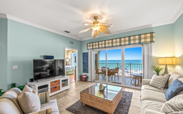 Direct Beach Front 6