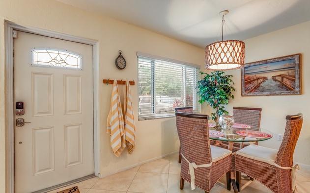 Palm Cay 6 9