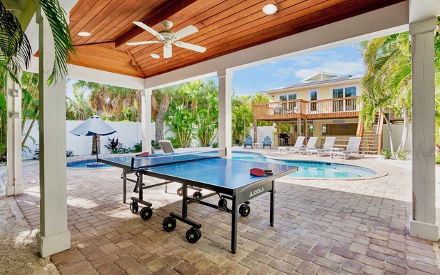 Cabana Breeze 5