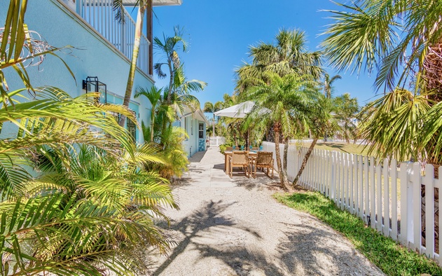 Seven Palms Beach House 7