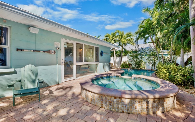 Blue Coral Beach House 7