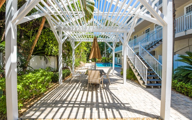 Tropical Terrace 3 4