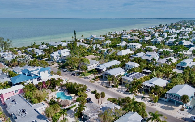 Cabana Breeze 3