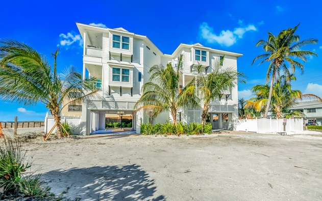 Oceanfront Paradise 7