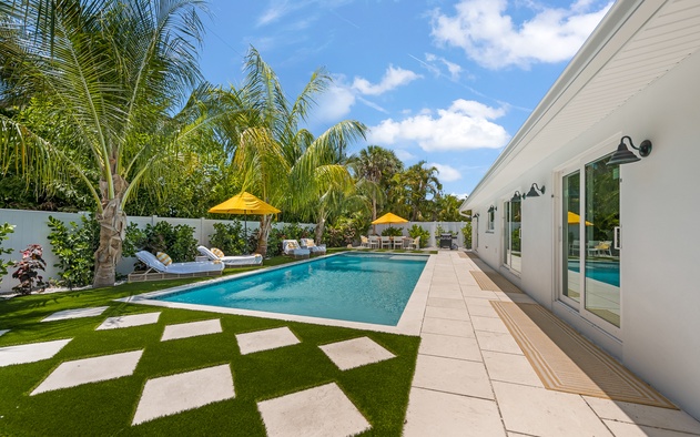 Serenity at Bay Palms