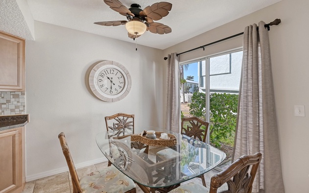 Dockside Bay Escape 10
