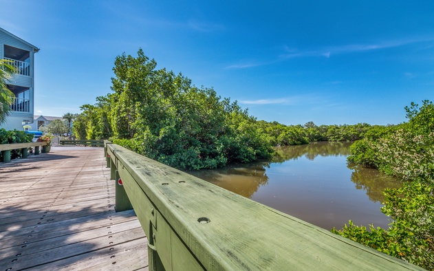 Sandy Pointe 5