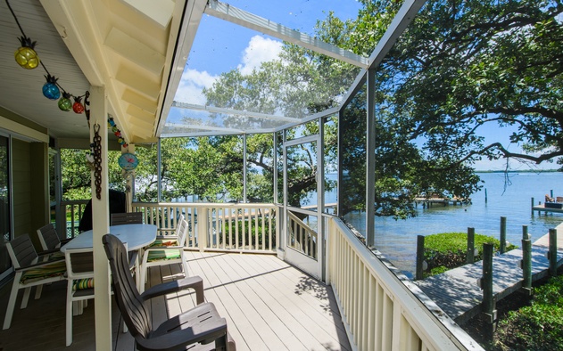 Waters Edge Cottage 5