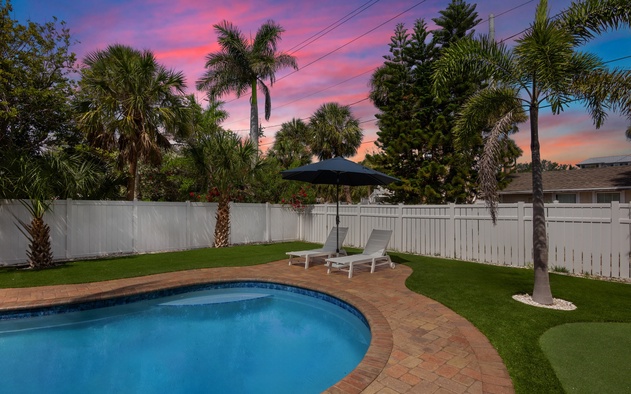 Chardonnay Shores 5