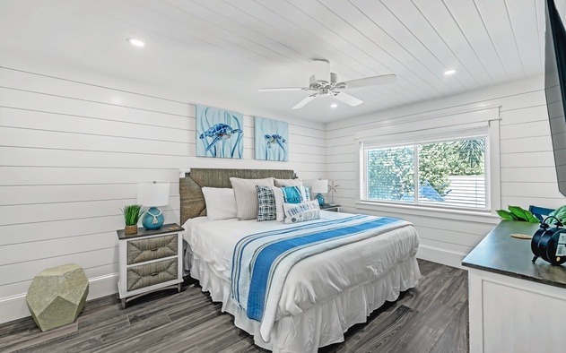Coconuts Beachfront #112 8