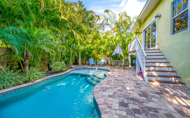 Hawaiian Hideaway 6