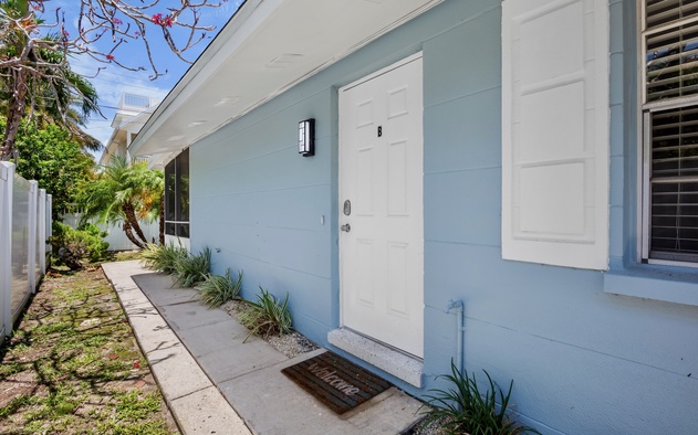 A Place in Paradise Unit B 8