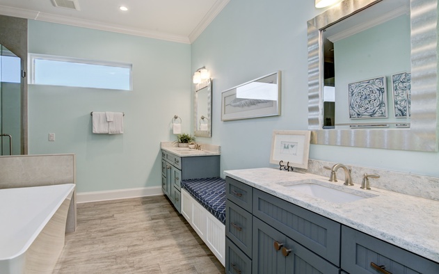 Bayfront Retreat 8