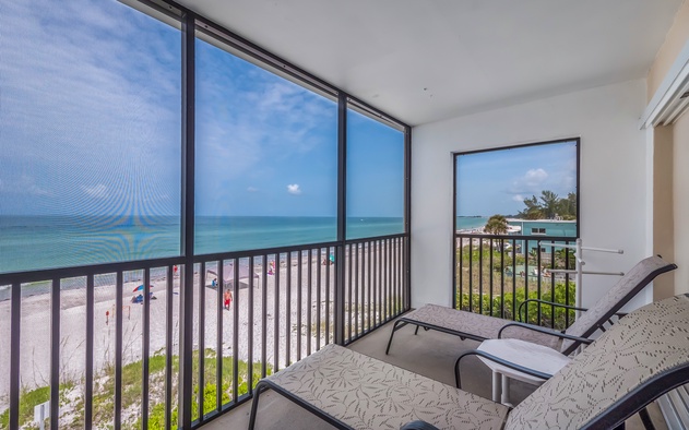 Sunset Terrace 209 3
