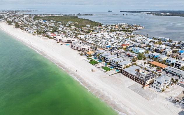 Beachfront Paradise 6