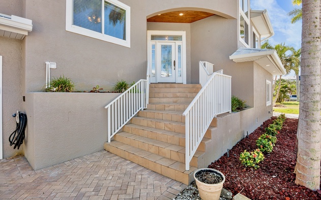 White Pelican House 9