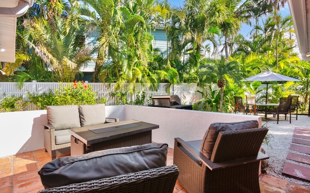 Coral Palms 7