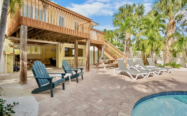 Cabana Breeze 7