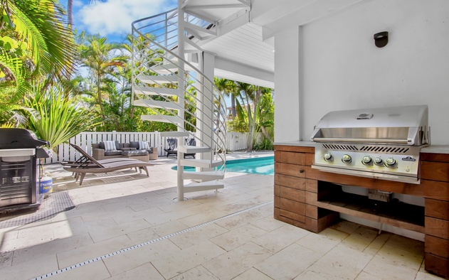 Coconut Palm Paradise 4