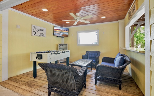 Cabana Breeze 9