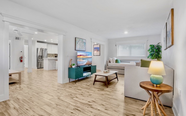 Barefoot by the Bay at Bayside Bungalow 8