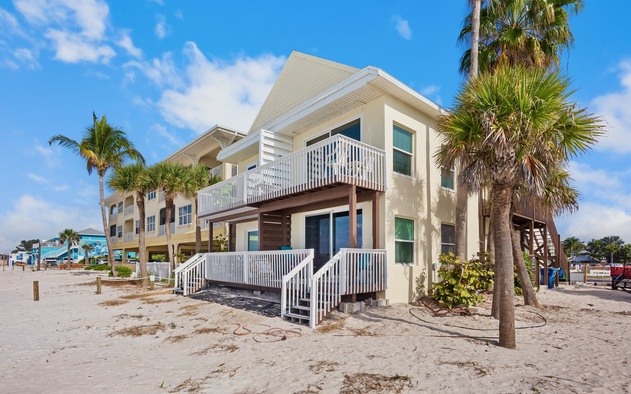 Capri Condo D 5