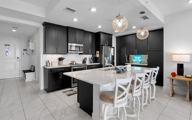 One Happy Condo 4