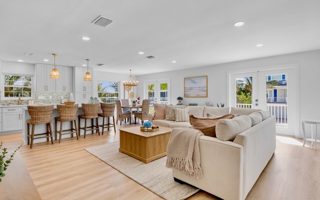 Chardonnay Shores 8