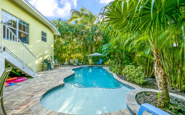 Hawaiian Hideaway 2