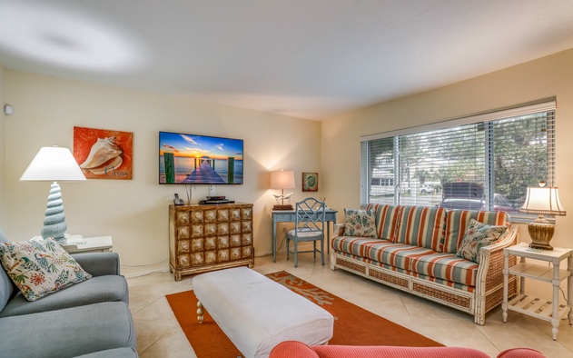 Palm Cay 6 6