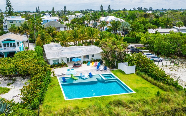 Beachfront Bungalow 2