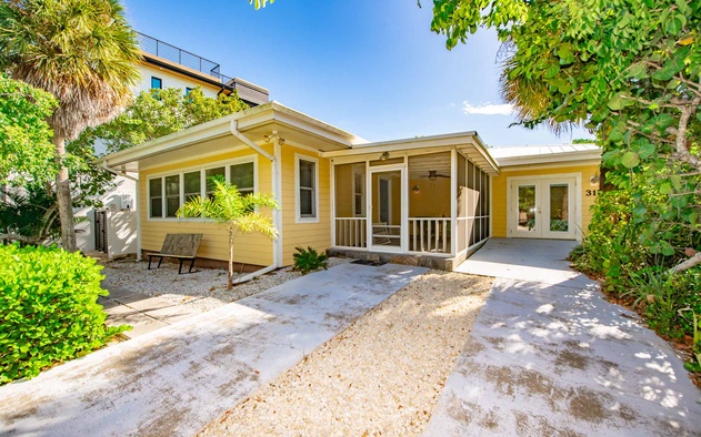 Sweet Melissa's Beach House 3