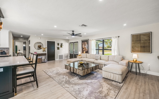 Coral Shores 6
