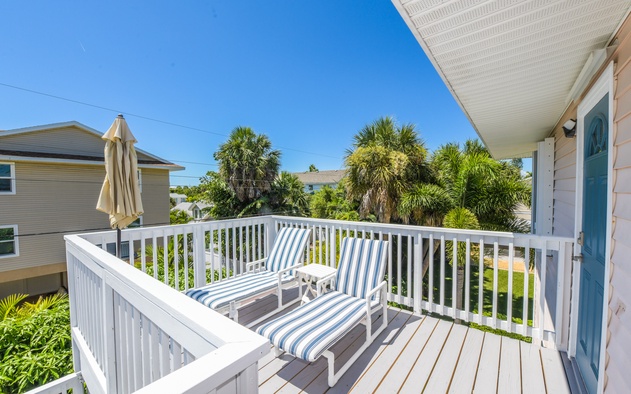 The Deckhouse 4