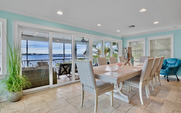 The Bayfront 7