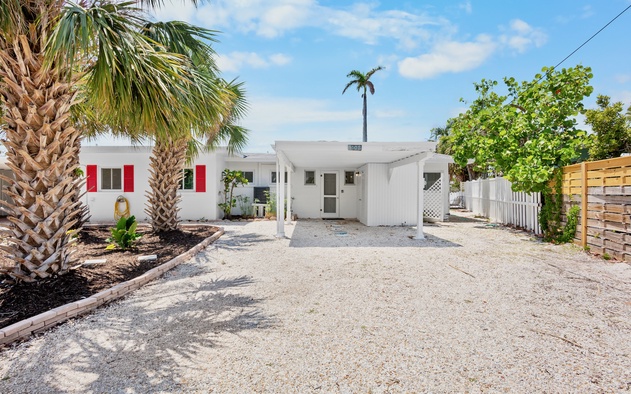 Bay Cottage 8