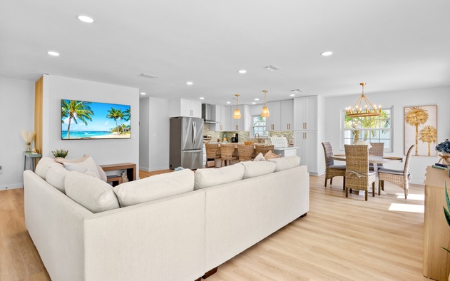 Chardonnay Shores 7