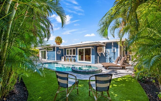 Blue Oasis East 3