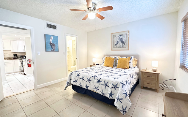 Palm Cay 2 4
