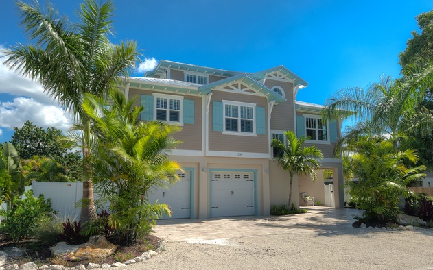 Aqua Cove 3
