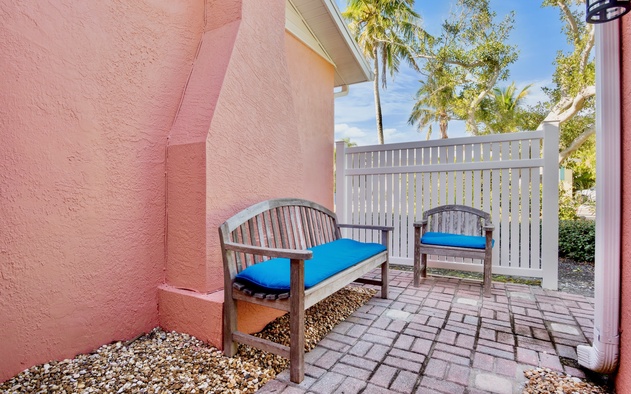 Coral Palms 9