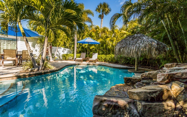Ainsley Beach House 2