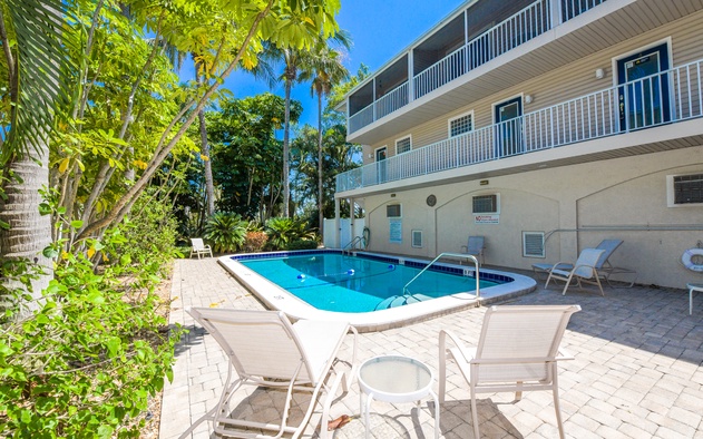 Tropical Terrace 3