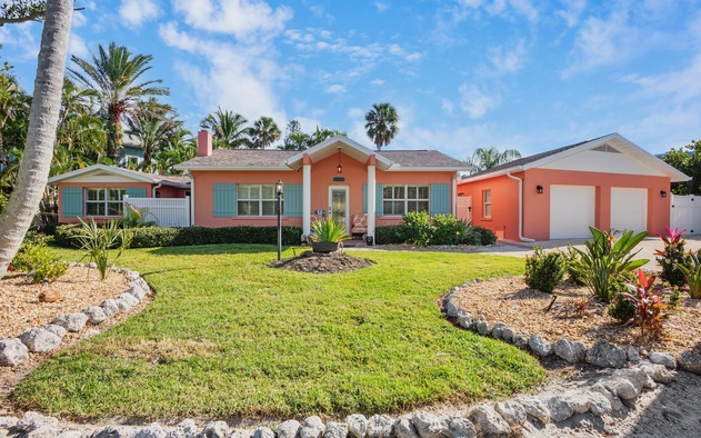 Coral Palms 10